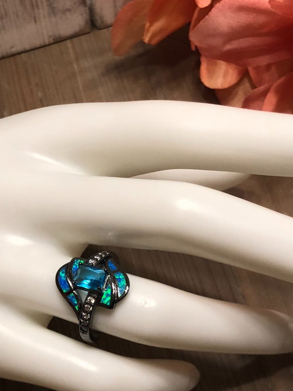 NEW Silver Overlay Sz 12 Lab Opals w Blue Center Stone